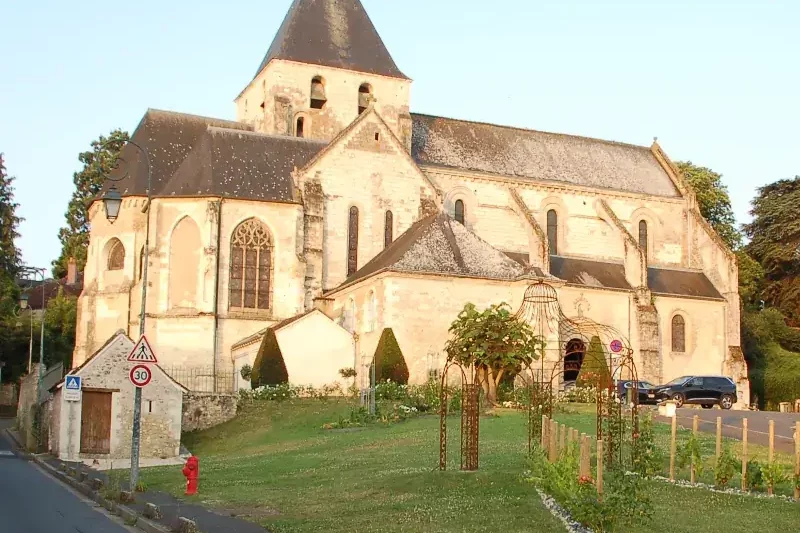 La collégiale Saint-Denis à Amboise, XIIIème siècle